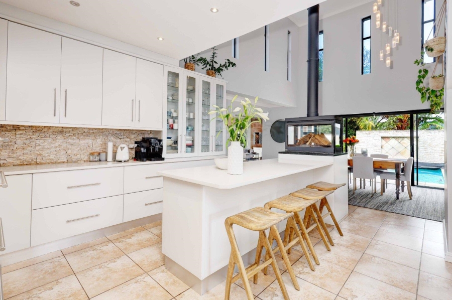 4 Bedroom Property for Sale in Van Riebeeckshof Western Cape